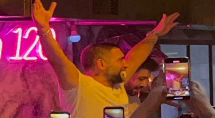 ÜMİT KARAN, FERDİ AYDIN SOHBETİ DJ KABİNİNDE BİTTİ