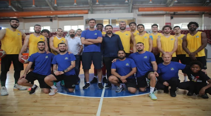 KUYUMCULARIN BASKET TAKIMI TBL 1. LİG’DE DİKKAT ÇEKİYOR