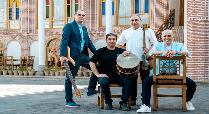 İRAN TEBRİZ TÜRKLERİ, MÜZİKLERİYLE AVRUPA’YI FETHETMEYE GELİYOR