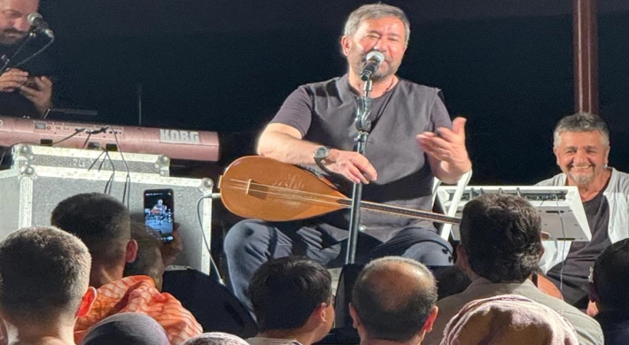 OSMAN ÖZTUNÇ GÖNÜLLERİ MEST ETTİ