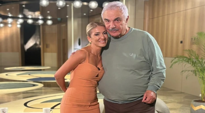 HALİL ERGÜN İÇİNDE SAKLI KALAN TUTKUNUN ŞARKICILIK OLDUĞUNU İLK DEFA AÇIKLADI