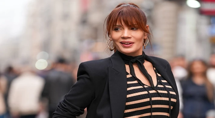 AYÇA VARLIER’İN BEYOĞLU KAÇAMAĞI!