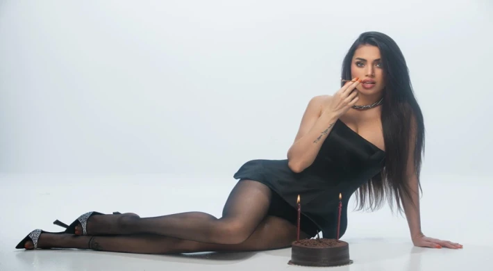 SU AKKUYU YENİ YAŞINI ÇIRAĞAN SARAYI’NDA KUTLADI