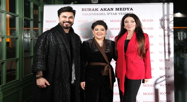 GELENEKSEL İFTAR DAVETİNE ÜNLÜ İSİMLER AKIN ETTİ