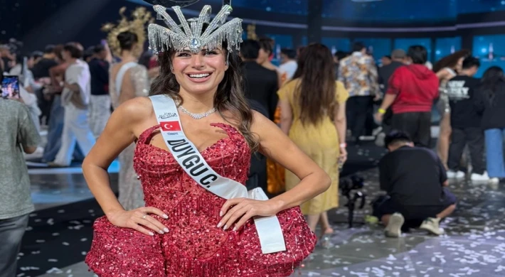 DUYGU ÇAKMAK TAYLAND’DA FIRTINA GİBİ ESİYOR