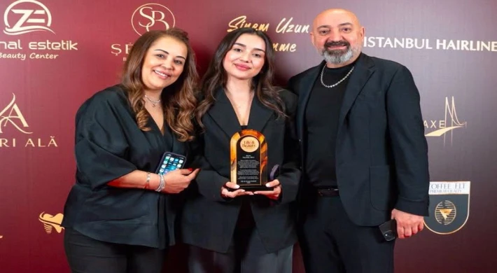 SONGÜL ÖCAL BAŞARISINI ALDIĞI ÖDÜLLE PERÇİNLEDİ