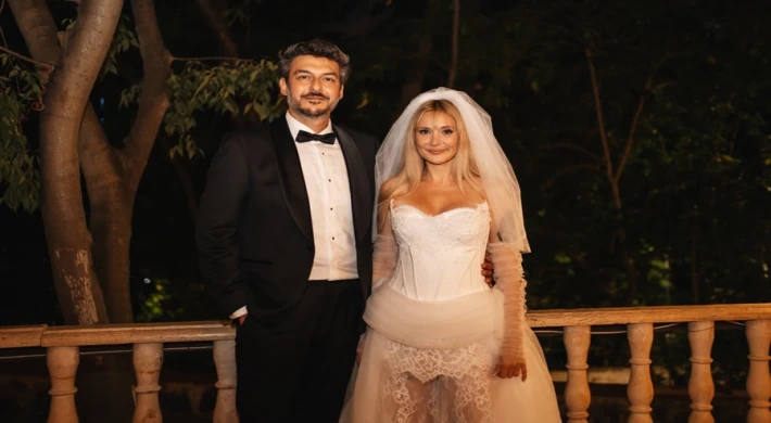 SÜRPRİZ BİR ŞEKİLDE EVLENDİ
