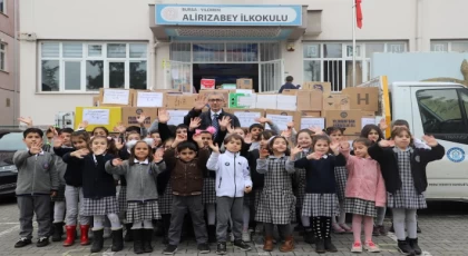 MİNİKLERDEN DEPREM BÖLGESİNE YARDIM