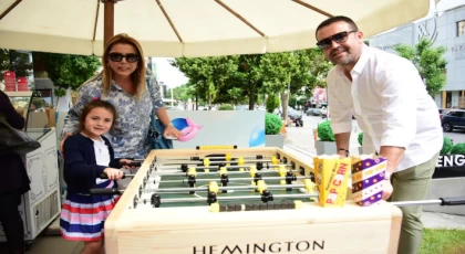 ORTAK ZEVK VE AYNI ŞIKLIĞI PAYLAŞTILAR