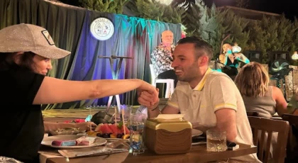 NİLAY SEVGİLİSİ İLE ELELE, GÖZGÖZE