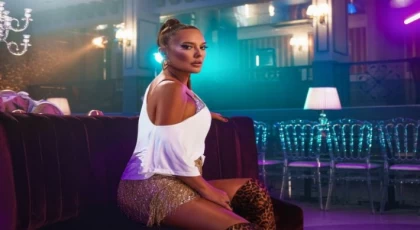 DEMET AKALIN’DAN YENİ ŞARKI ’’BANA YOLLA’’