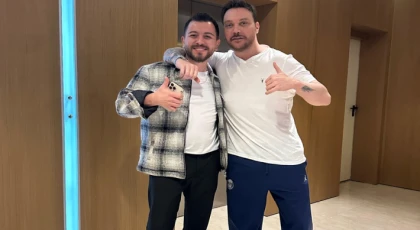 MUSTAFA EROL’DAN İKİ AKUSTİK BİRDEN
