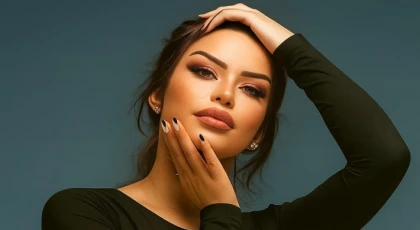 FARAH SAHNESİNDE MÜZİKSEVERLERİ BÜYÜLEDİ