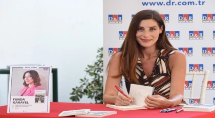 BODRUM D&R'DA 3 SAAT SÜREN İMZA KUYRUĞU