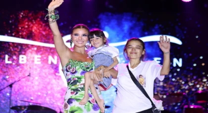 GÜLBEN ERGEN’DEN BOZALAN İNCİR FESTİVALİ’NDE MUHTEŞEM KONSER