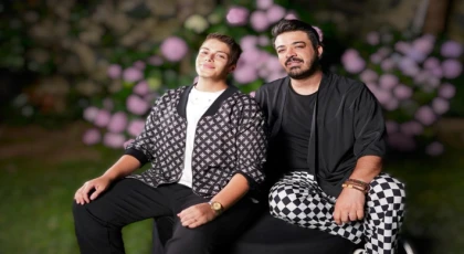 YENİDEN BİR ARADALAR