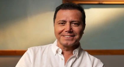 ORHAN HAKALMAZ UZUN BİR ARADAN SONRA YENİDEN SAHNEDE