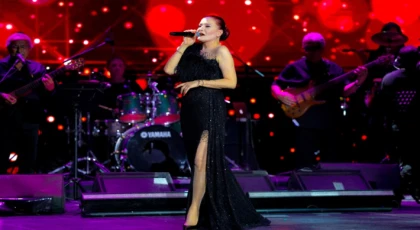 UNUTULMAZ BİR GECE YAŞATTI