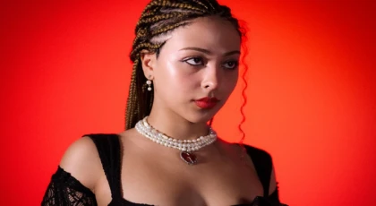 İREM ÖZEN’DEN KALBE DOKUNAN BİR ŞARKI