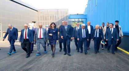 BAKAN MEMİŞOĞLU,YERLİ VE MİLLİ İLAÇ ÜRETİMİYLE İLGİLİ BİLGİ ALDI