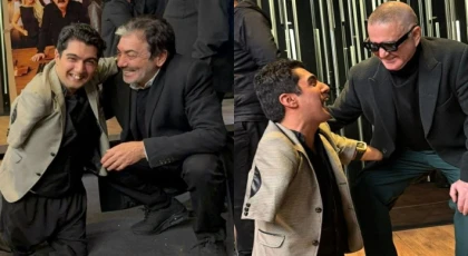 KIRMIZI HALIDA DA GÖNÜLLERİ FETHEDİYOR