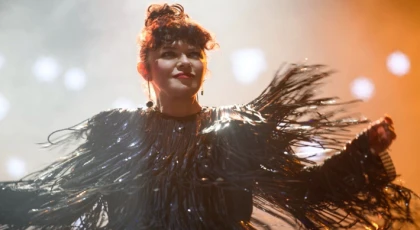 ÖZGE FIŞKIN’DAN DUMAN COVER’I