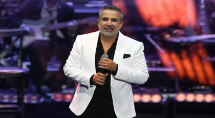 YAĞMUR ALTINDA KONSER
